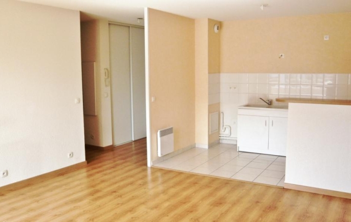Annonces MAGALAS : Appartement | LONS (64140) | 64 m2 | 586 € 